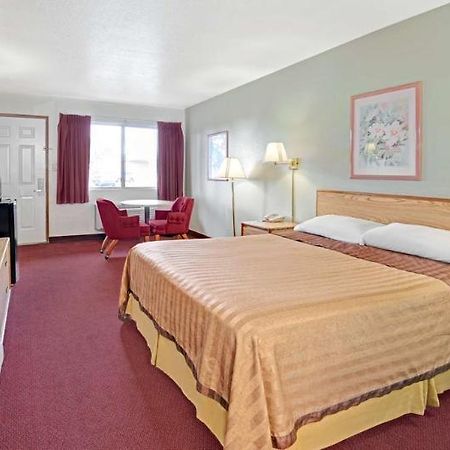 El Paso West Travelodge מראה חיצוני תמונה